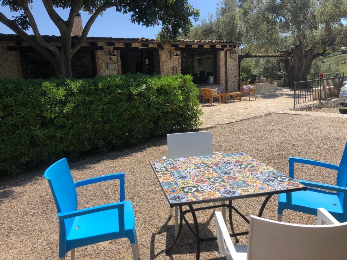 Villa Agriturismo Roba Degli Ulivi à Agrigente Extérieur photo