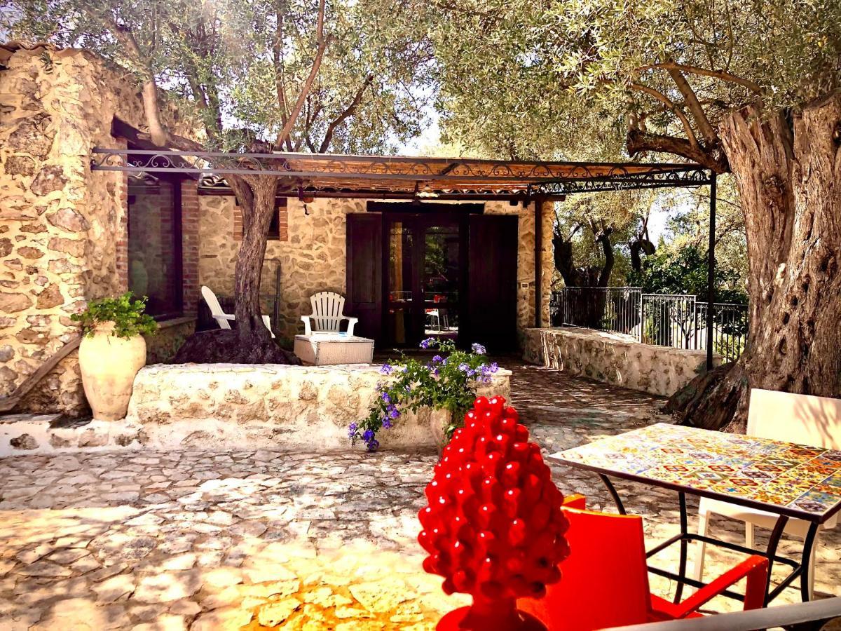 Villa Agriturismo Roba Degli Ulivi à Agrigente Extérieur photo