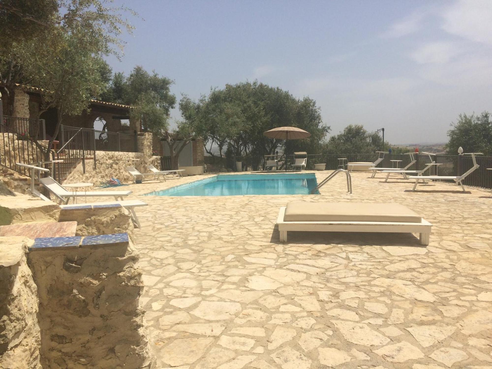 Villa Agriturismo Roba Degli Ulivi à Agrigente Extérieur photo